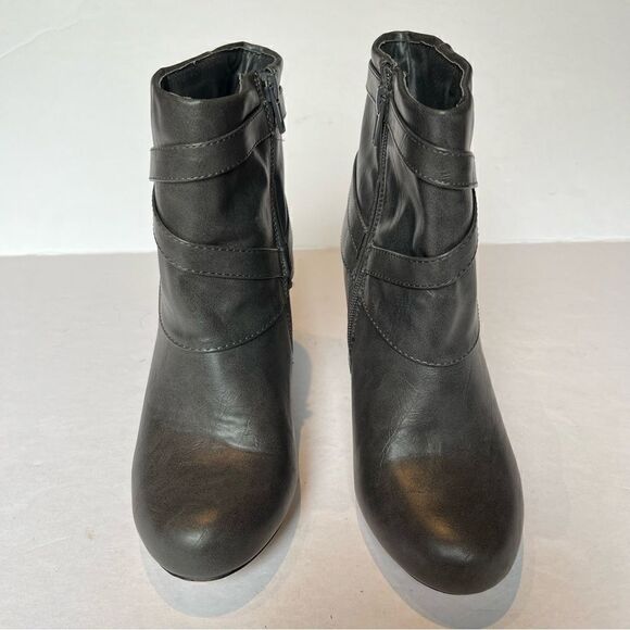Madden Girl Women's Heeled Ankle Boots Gray Size 9W Plaazaw - Picture 2 of 8